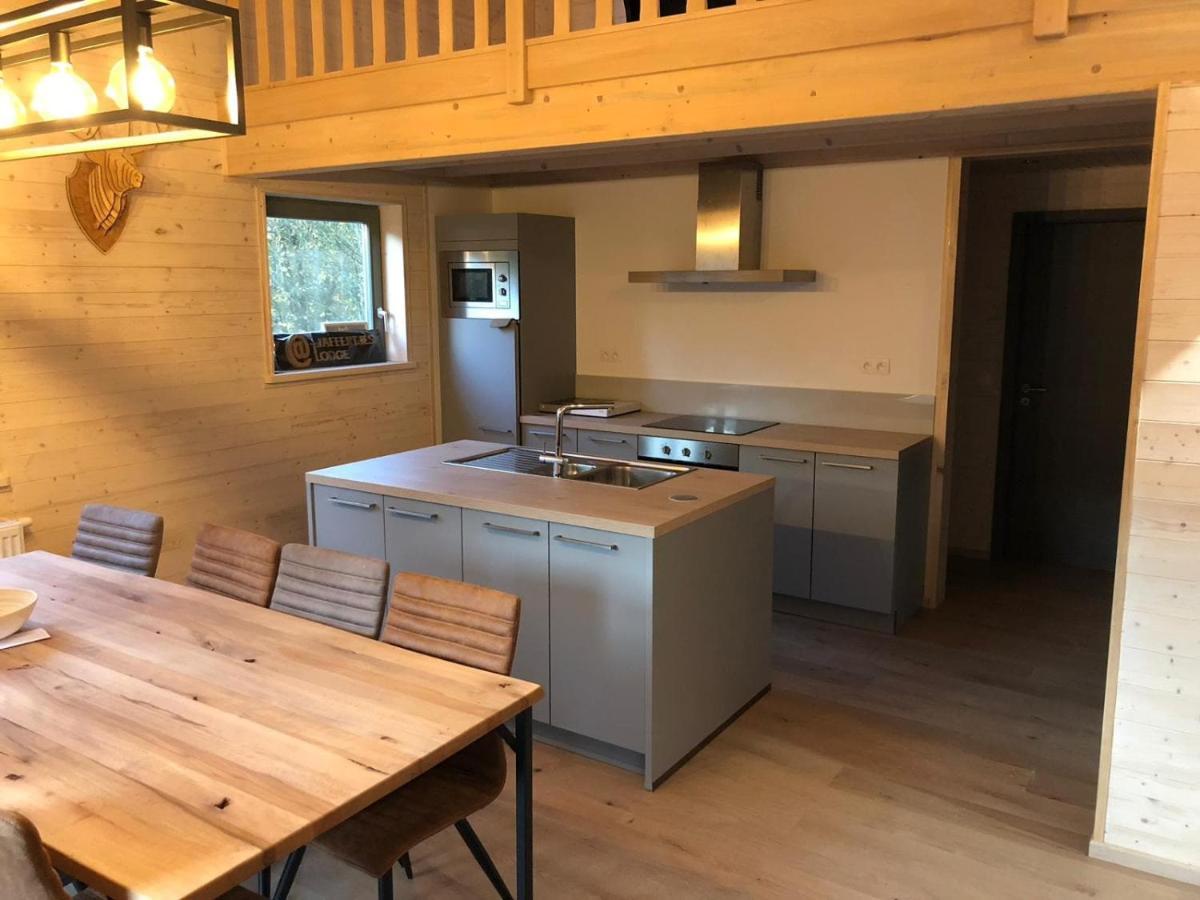 Chalet Tjaffers Lodge ดูร์บี ภายนอก รูปภาพ