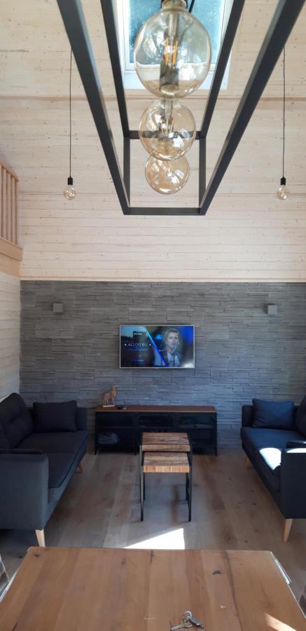 Chalet Tjaffers Lodge ดูร์บี ภายนอก รูปภาพ