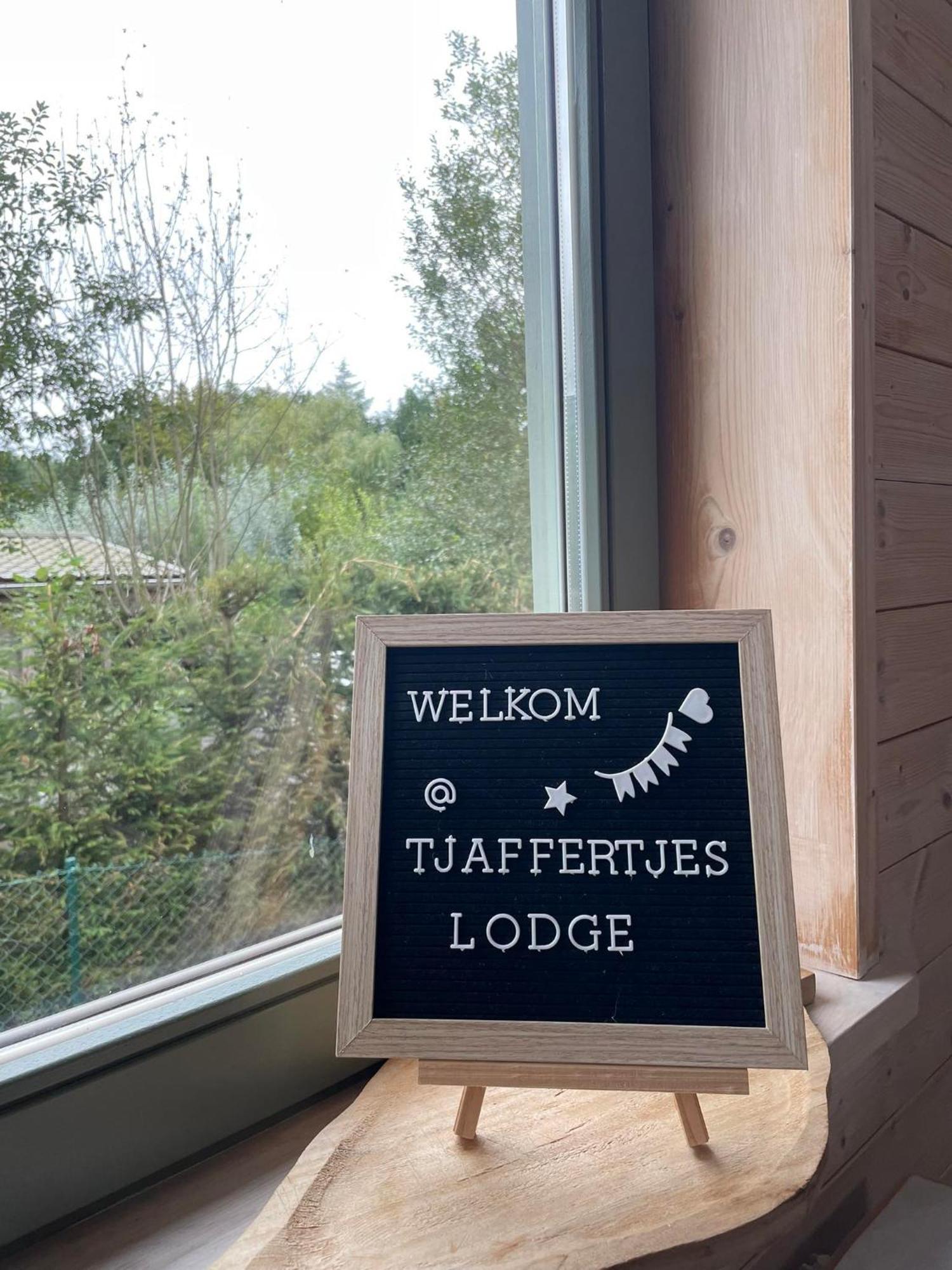 Chalet Tjaffers Lodge ดูร์บี ภายนอก รูปภาพ